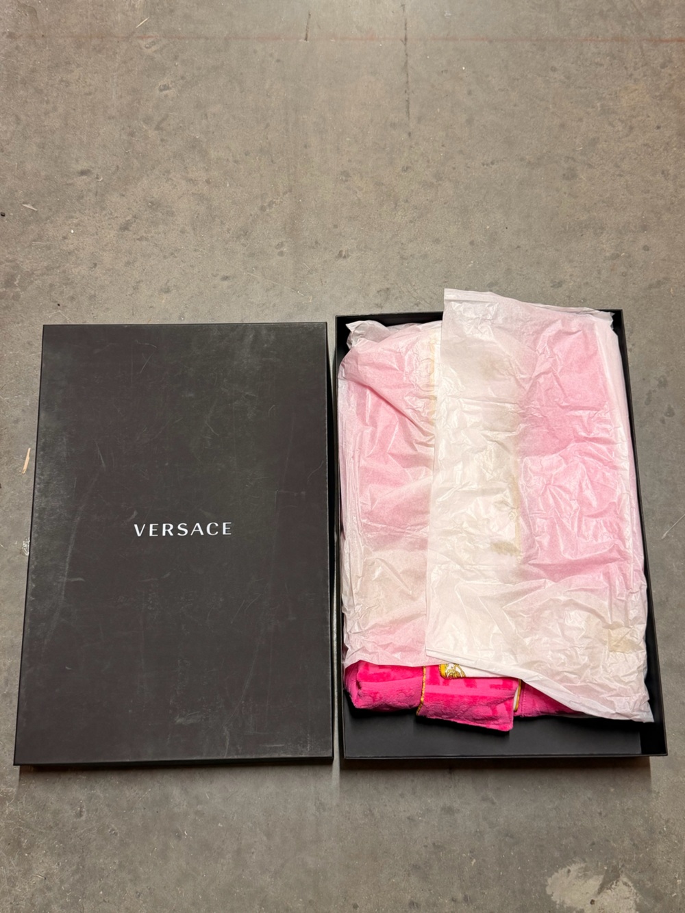 Versace Hot Pink Hooded Terry Robe Jacket with Gold Trim - Picture 7 of 10